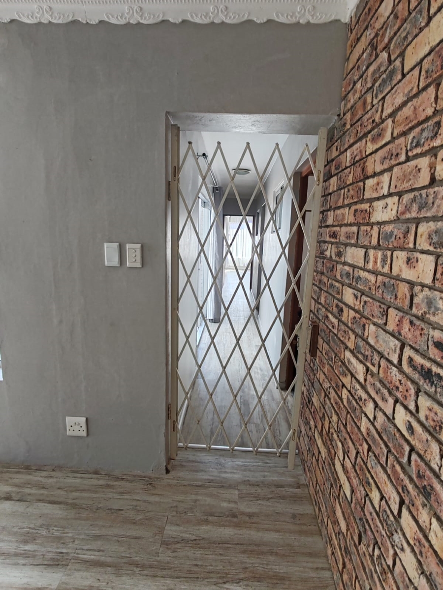 3 Bedroom Property for Sale in De Kelders Western Cape